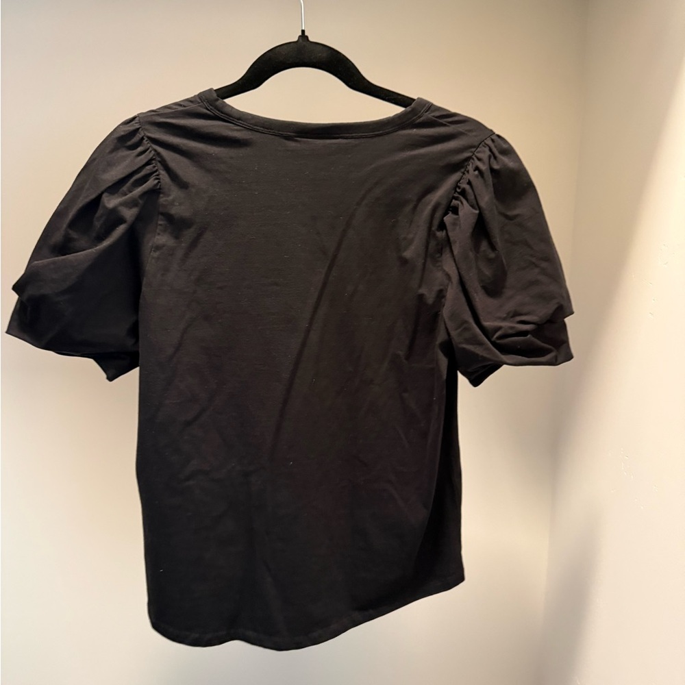 Chico's Black V-Neck Puff-Sleeve Short Sleeve Top - Picture 2 of 2